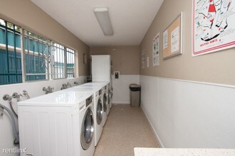 2355 Grove Ave in San Diego, CA - Building Photo - Building Photo