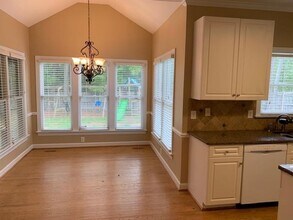 104 Paper Chase Ct in Cary, NC - Building Photo - Building Photo