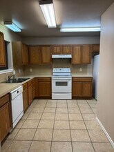 305 N Clinton Ave in Lubbock, TX - Building Photo - Building Photo