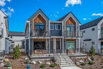 2426-2530 N Atlas Rd in Fernan Lake Village, ID - Building Photo - Building Photo