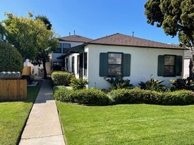 1047-1047 Diamond St in San Diego, CA - Building Photo