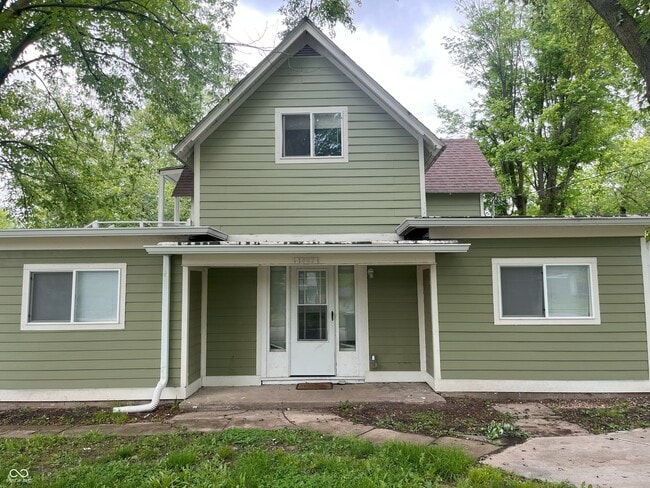property at 1807 B St