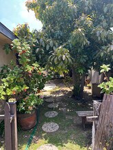 824 Glenway Dr, Unit #2 in Inglewood, CA - Building Photo - Building Photo