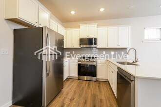 5579 Hydrangea St in Winston-Salem, NC - Building Photo - Building Photo