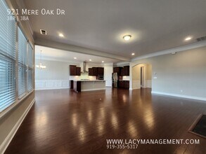 921 Mere Oak Dr in Raleigh, NC - Building Photo - Building Photo