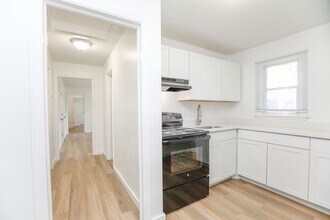 9544 20th Bay St-Unit -B in Norfolk, VA - Foto de edificio - Building Photo