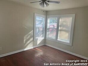 1823 Clower in San Antonio, TX - Building Photo - Building Photo