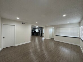 136th 4359 Apartments in Hawthorne, CA - Building Photo - Building Photo