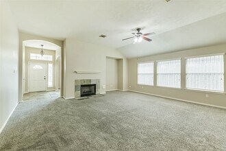 8914 Heron Nest Dr in Houston, TX - Building Photo - Building Photo