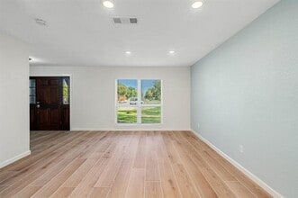 2101 Country Dell Dr in Garland, TX - Building Photo - Building Photo