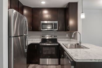 Pine Ridge in Cincinnati, OH - Building Photo - Building Photo