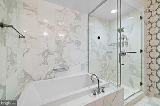 1414 S Penn Square, Unit 10E in Philadelphia, PA - Building Photo - Building Photo
