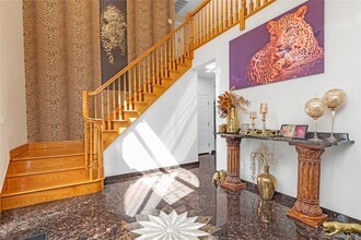 27 Circle Dr in Roslyn Heights, NY - Building Photo - Building Photo