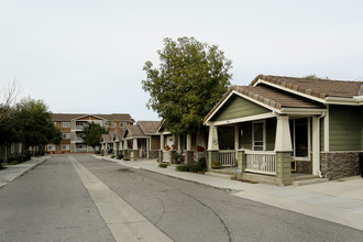 Raincross Cottages in Riverside, CA - Building Photo - Building Photo