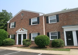 Crater Square in Petersburg, VA - Building Photo - Building Photo