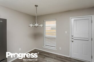 556 Blue Haze Dr in Fort Worth, TX - Foto de edificio - Building Photo