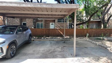 2405 Northlake Ct in Irving, TX - Building Photo - Building Photo