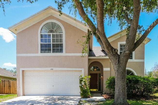 property at 1721 Scotch Pine Dr