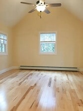 33 Intervale Ave, Unit 2 in Burlington, VT - Foto de edificio - Building Photo