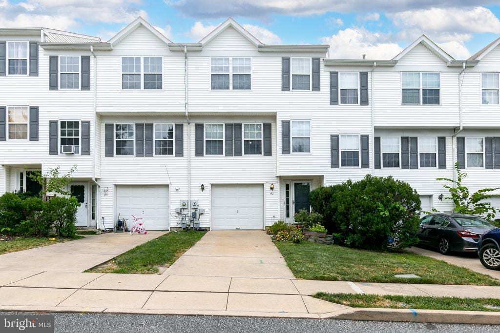 43 Gristmill Ln in Pine Hill, NJ - Building Photo