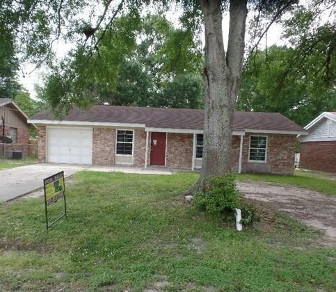 207 W Jefferson St in Jennings, LA - Building Photo