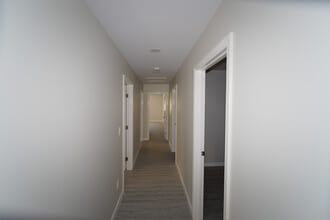 99-806 Aliipoe Dr, Unit Back 3 in Aiea, HI - Building Photo - Building Photo