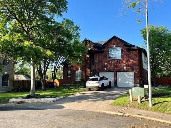 property at 2934 Sussex Gardens Ln