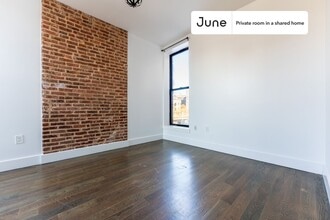 Room in Shared 4 bed/2 bath home in New York, NY - Building Photo - Building Photo