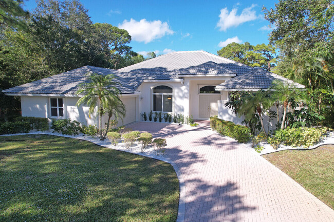 6040 Winding Lake Dr in Jupiter, FL - Building Photo - Building Photo