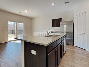 200 Orion Way in Moncks Corner, SC - Building Photo - Building Photo