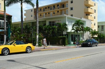 Marbot Apartments in Miami Beach, FL - Building Photo - Building Photo