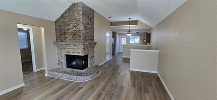 923 Westover Dr in Lancaster, TX - Building Photo - Building Photo