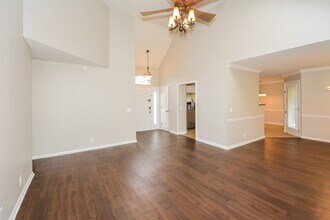 6032 Bradford Hills Dr in Nashville, TN - Building Photo - Building Photo