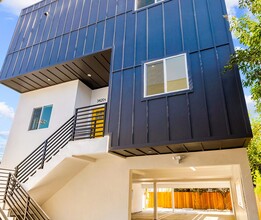 3420 12th Ave in Los Angeles, CA - Building Photo - Building Photo