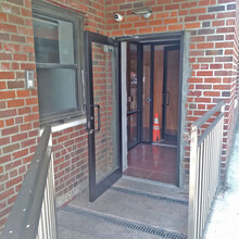 41-42 Elbertson St in Elmhurst, NY - Building Photo - Building Photo