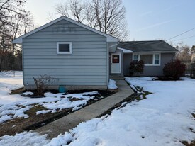 1231 US-206 in Shamong, NJ - Building Photo