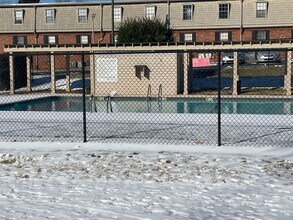 3824 Country Club Rd in Winston-Salem, NC - Building Photo - Building Photo