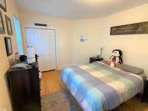 15 Sargent Ave in Somerville, MA - Foto de edificio - Building Photo