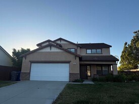 4983 Calle Arquero in Oceanside, CA - Building Photo