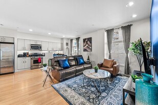 601 Albany St, Unit ID1240401P in Boston, MA - Building Photo