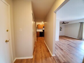3675 Clague Rd in North Olmsted, OH - Building Photo - Building Photo