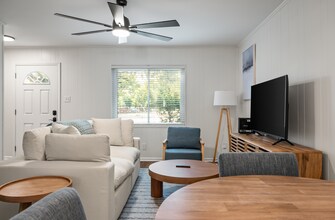 8 Grove St in Charleston, SC - Building Photo - Building Photo