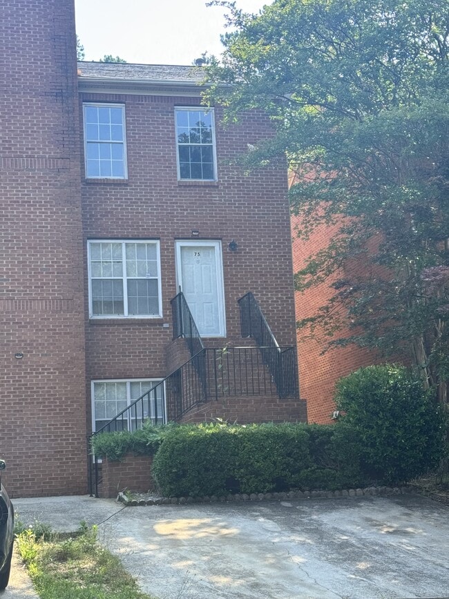 property at 75 Davis Mill Ct