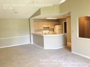 4029 Crockers Lake Blvd in Sarasota, FL - Building Photo - Building Photo