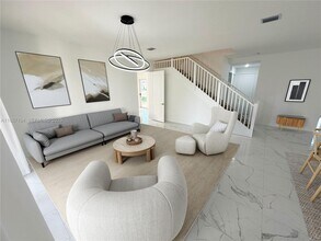 12347 Green Oak Dr in Davie, FL - Building Photo - Building Photo