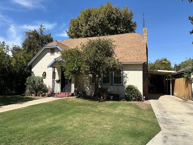 2606 Sunset Ave in Bakersfield, CA - Building Photo - Building Photo
