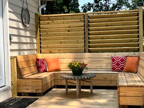 535 Willow Rd in Hendersonville, NC - Foto de edificio - Building Photo