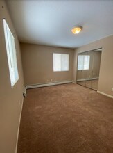 2710 Rosalyn Ct in New Hope, MN - Building Photo - Building Photo