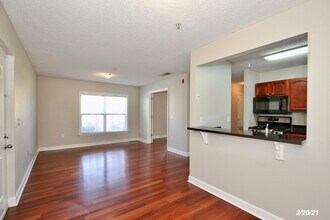 2071 Dixie Belle Dr in Orlando, FL - Building Photo - Building Photo