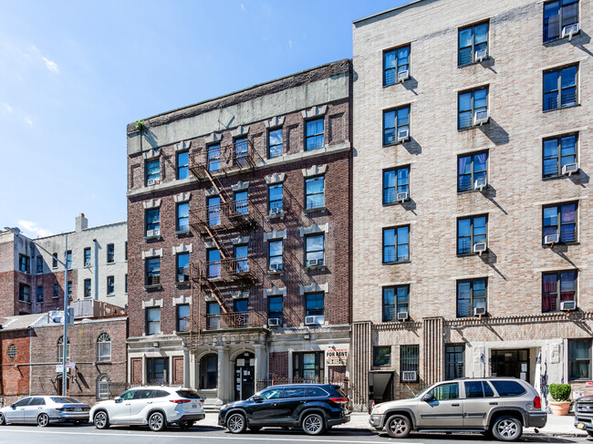 656 W 178th St in New York, NY - Building Photo - Building Photo